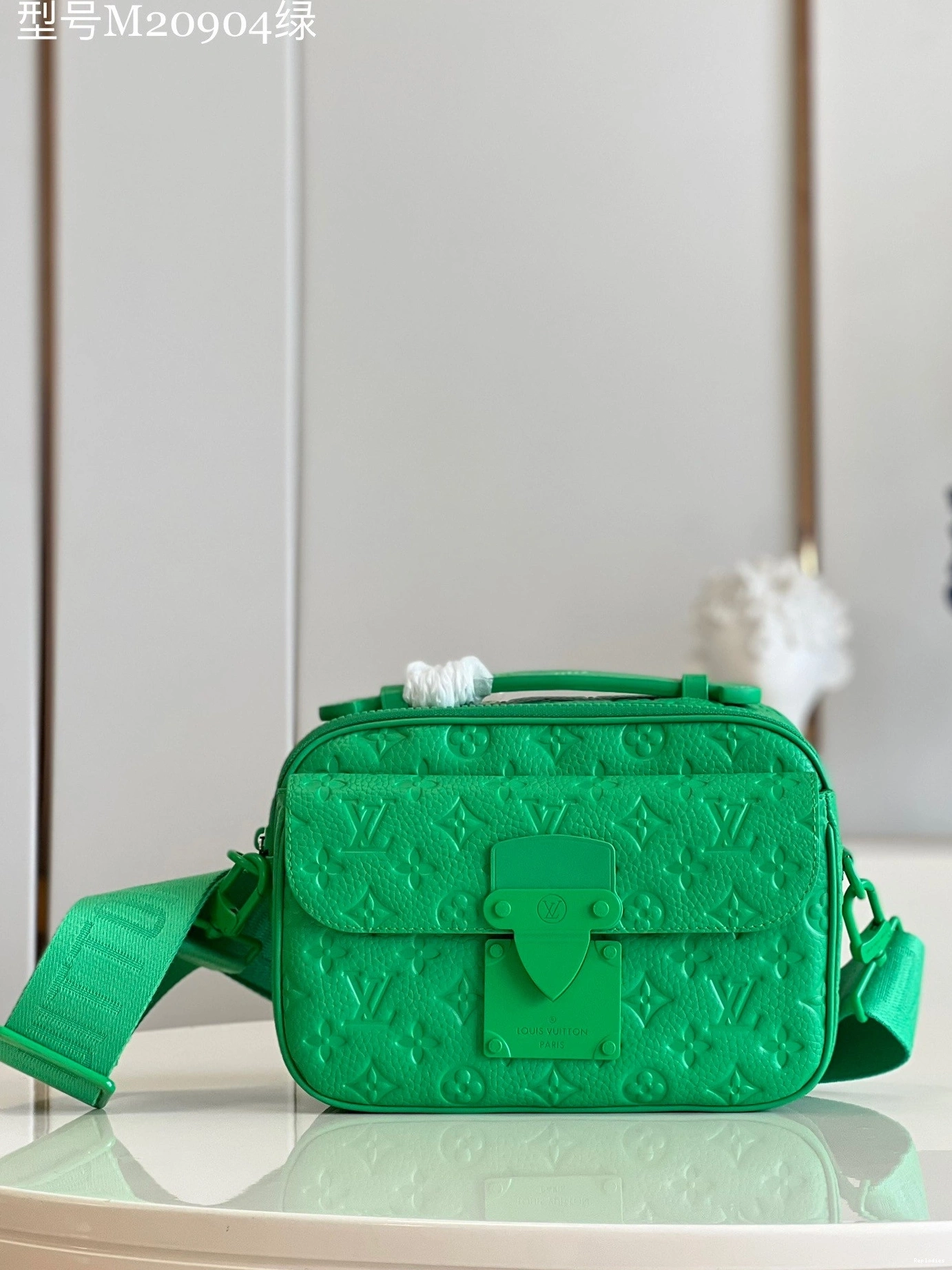 Cheap MESSENGER S LOCK LOUIS VUITTON 0728